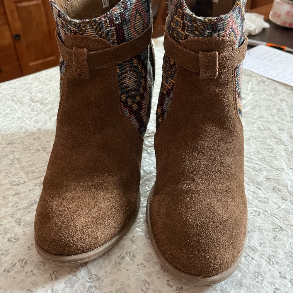 American Eagle Outfitter Bottles - image 4